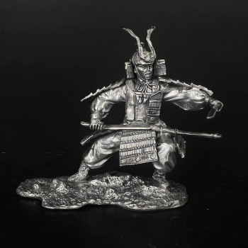 Самурай с катаной и вакидзаси